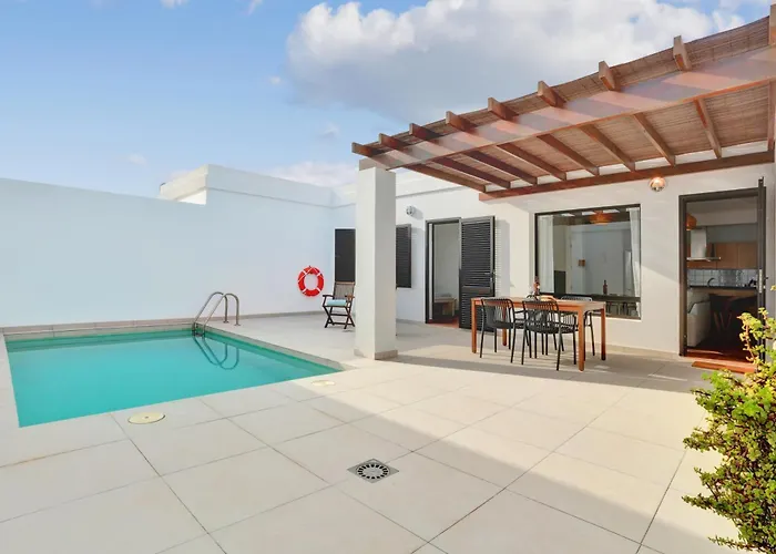 Villa Oliva, Private In *